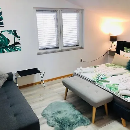 Modern Apt. With Whirlpool, Pool, Netflix & Bbq 公寓 *