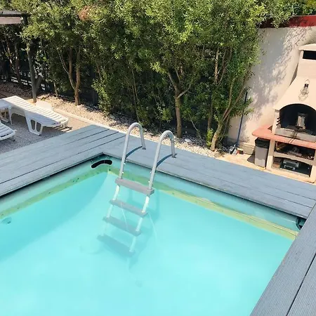 Modern Apt. With Whirlpool, Pool, Netflix & Bbq *